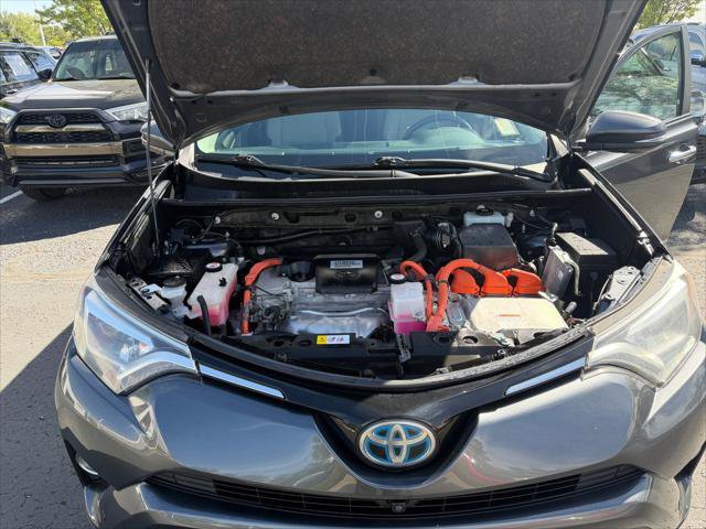 Certified 2018 Toyota RAV4 Limited w/ Advanced Technology Package AWD/4WD image 20