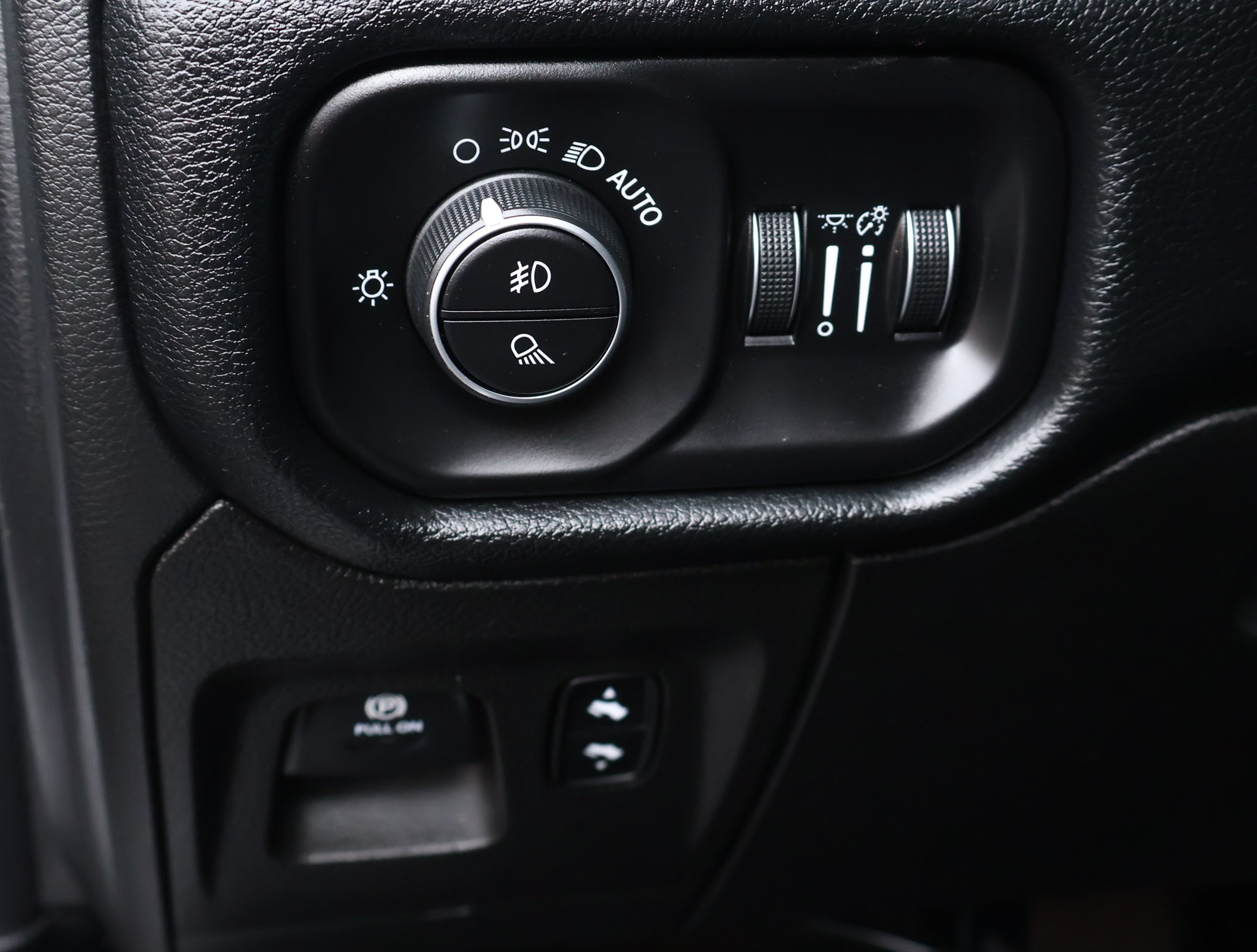Used 2019 RAM 1500 Big Horn RWD image 11