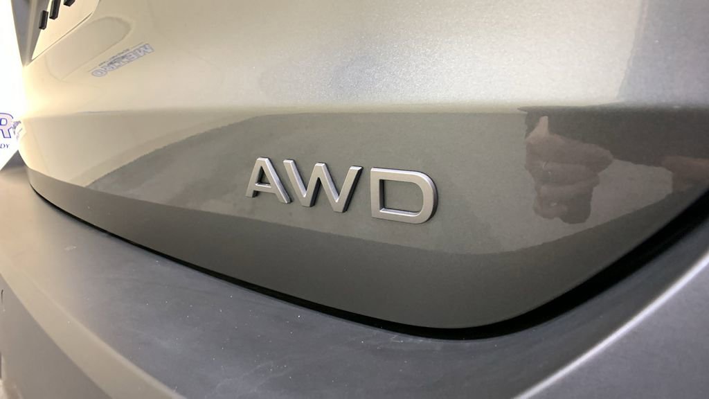 Used 2025 Nissan Kicks SV w/ SV Premium Package image 15