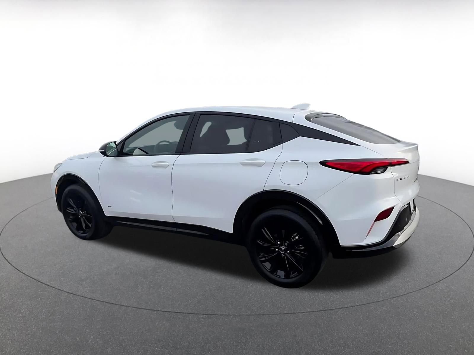 Used 2025 Buick Envista Sport Touring image 10