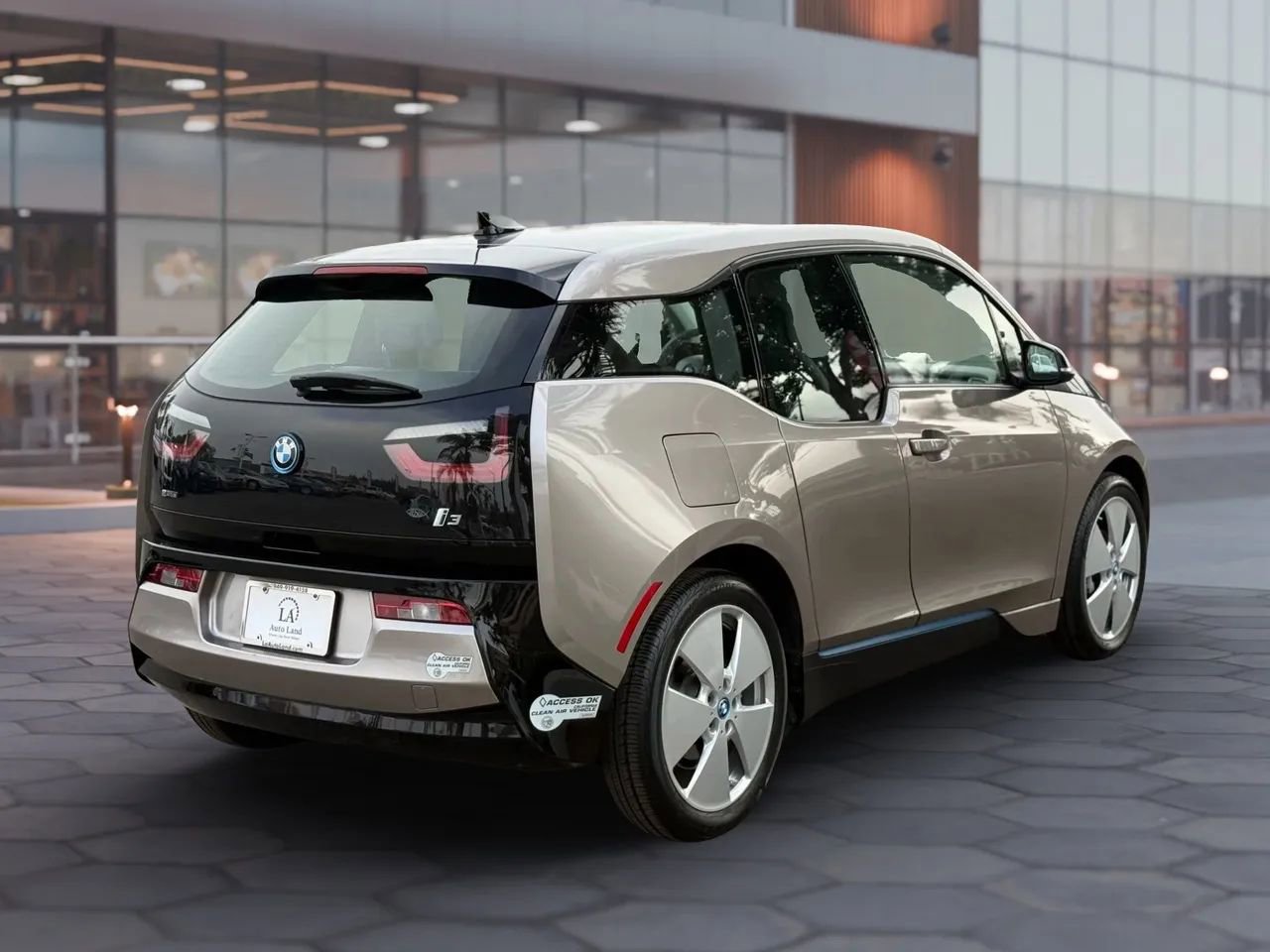 Used 2015 BMW i3 image 6
