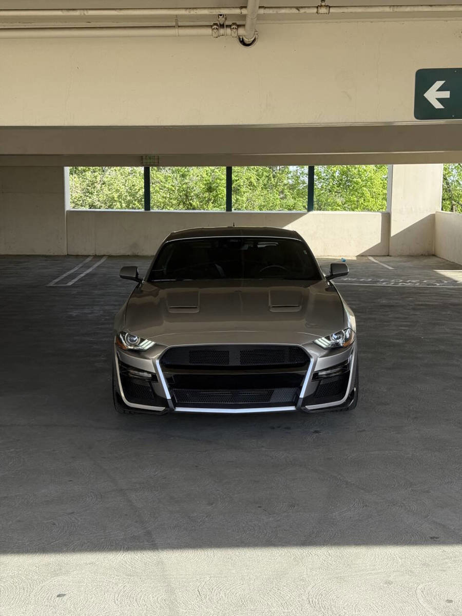 Used 2021 Ford Mustang Coupe image 2