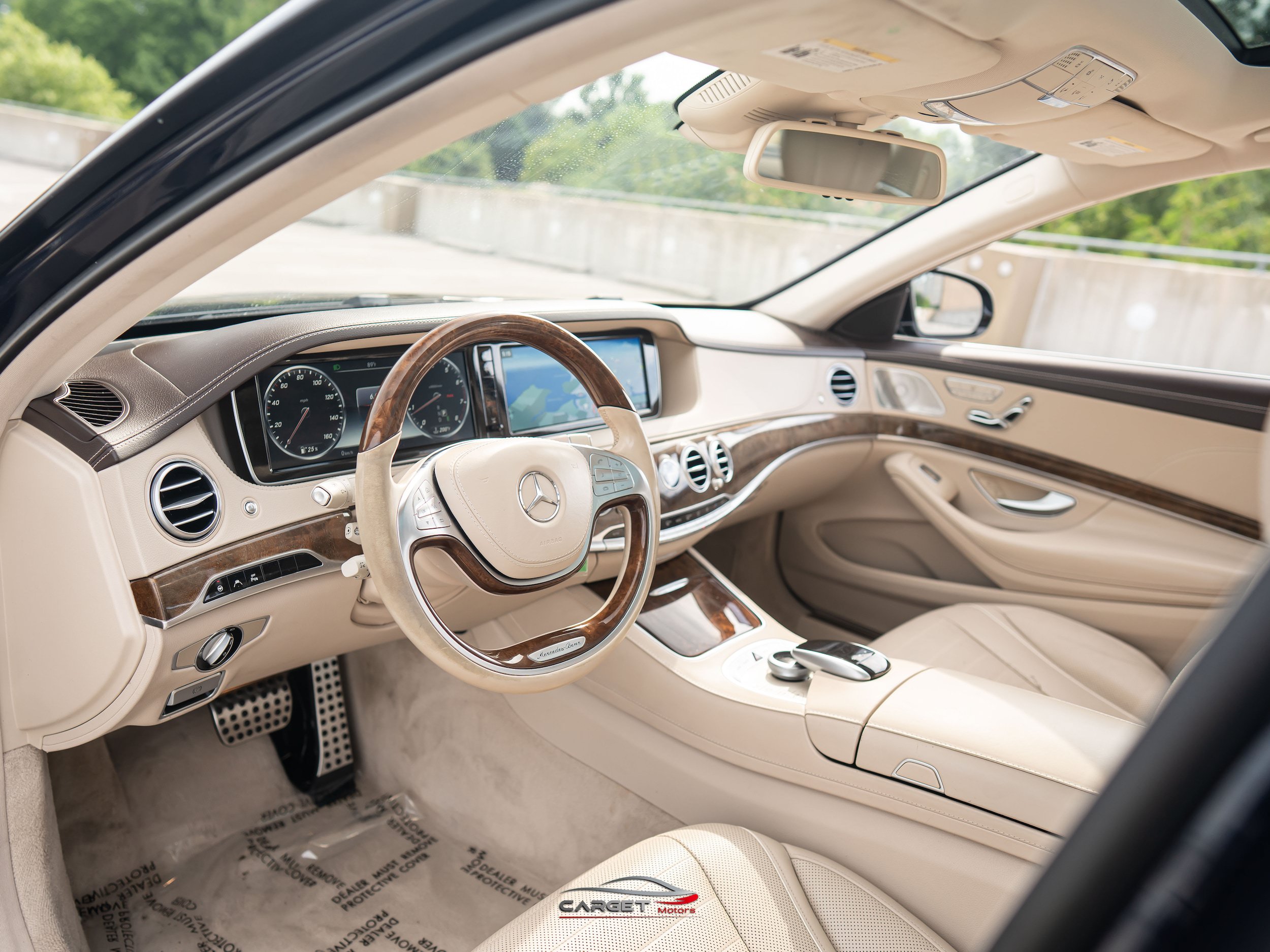 Used 2017 Mercedes-Benz S 550 4MATIC Sedan image 13