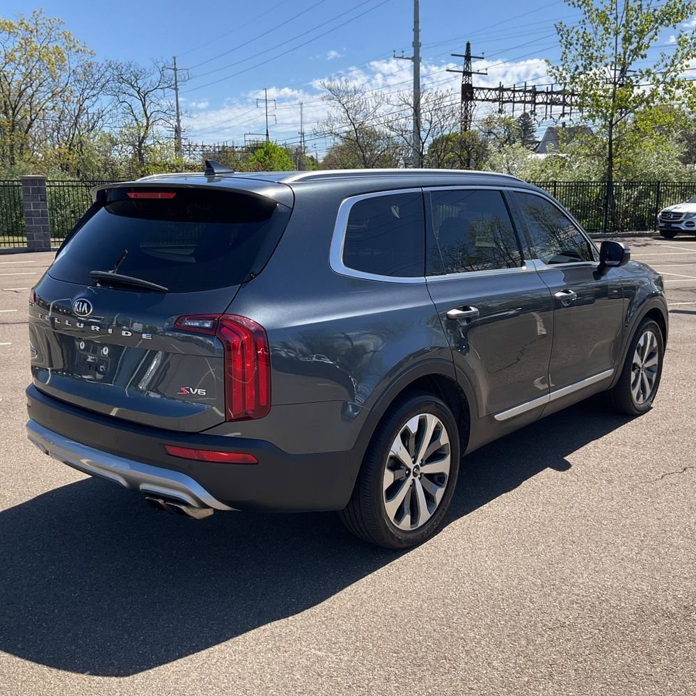 Used 2020 Kia Telluride S AWD/4WD image 3