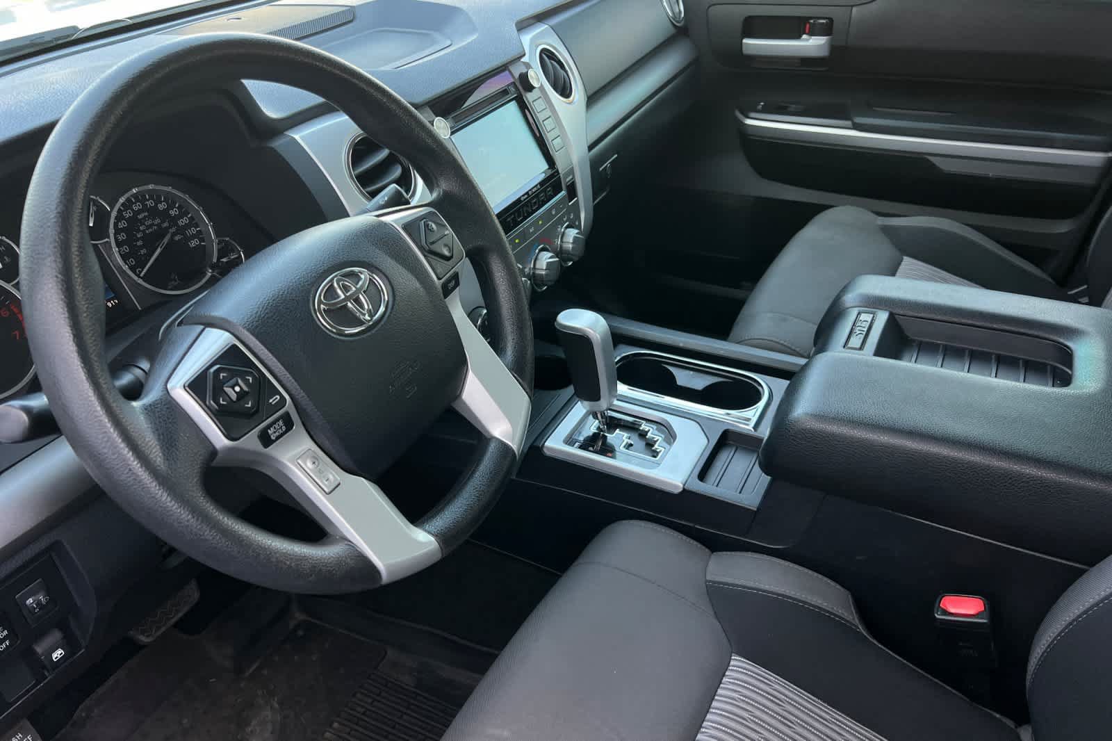 Used 2016 Toyota Tundra SR5 w/ SR5 Upgrade Package AWD/4WD image 14