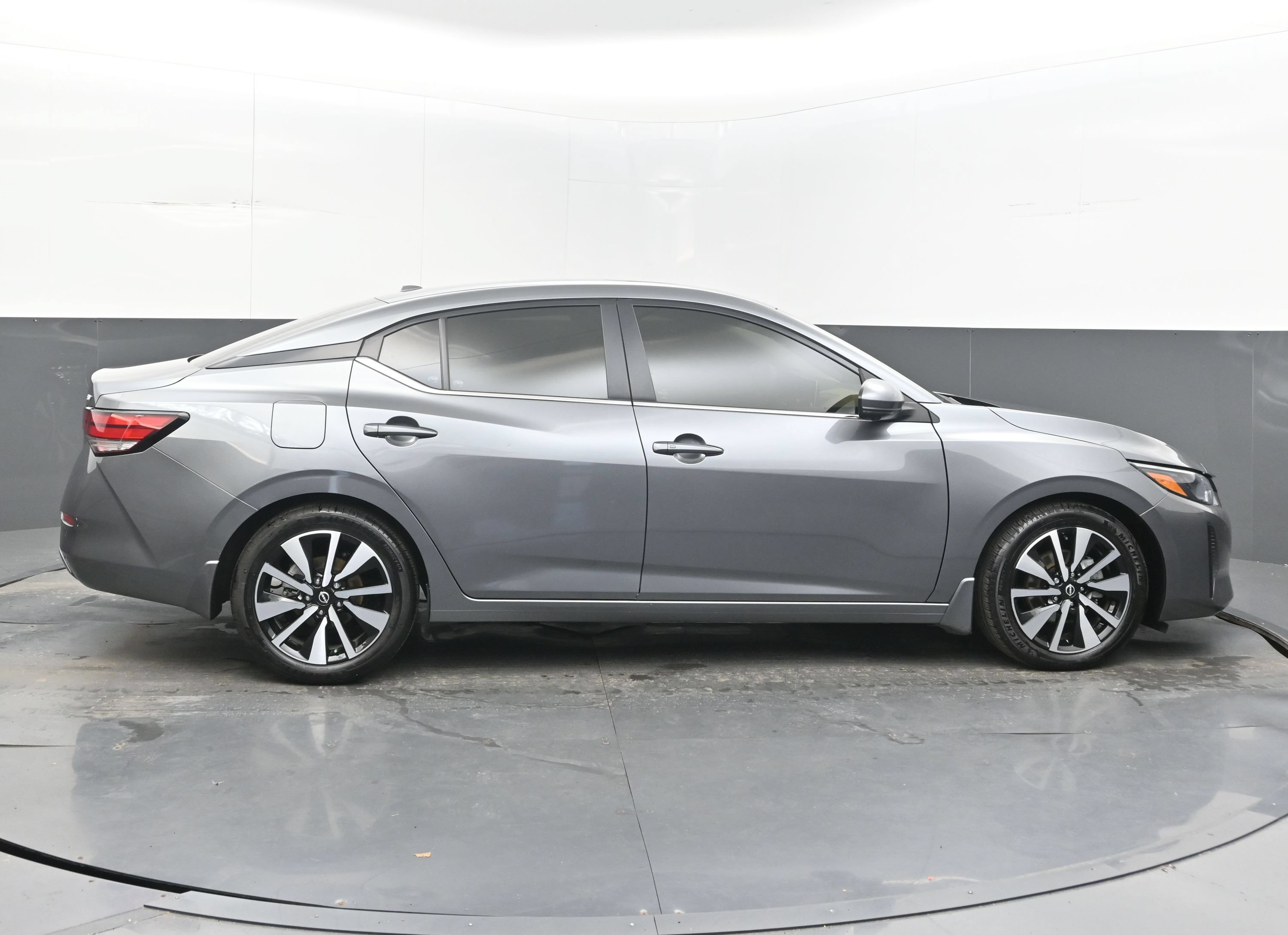 Certified 2024 Nissan Sentra SV w/ SV Premium Package FWD image 8