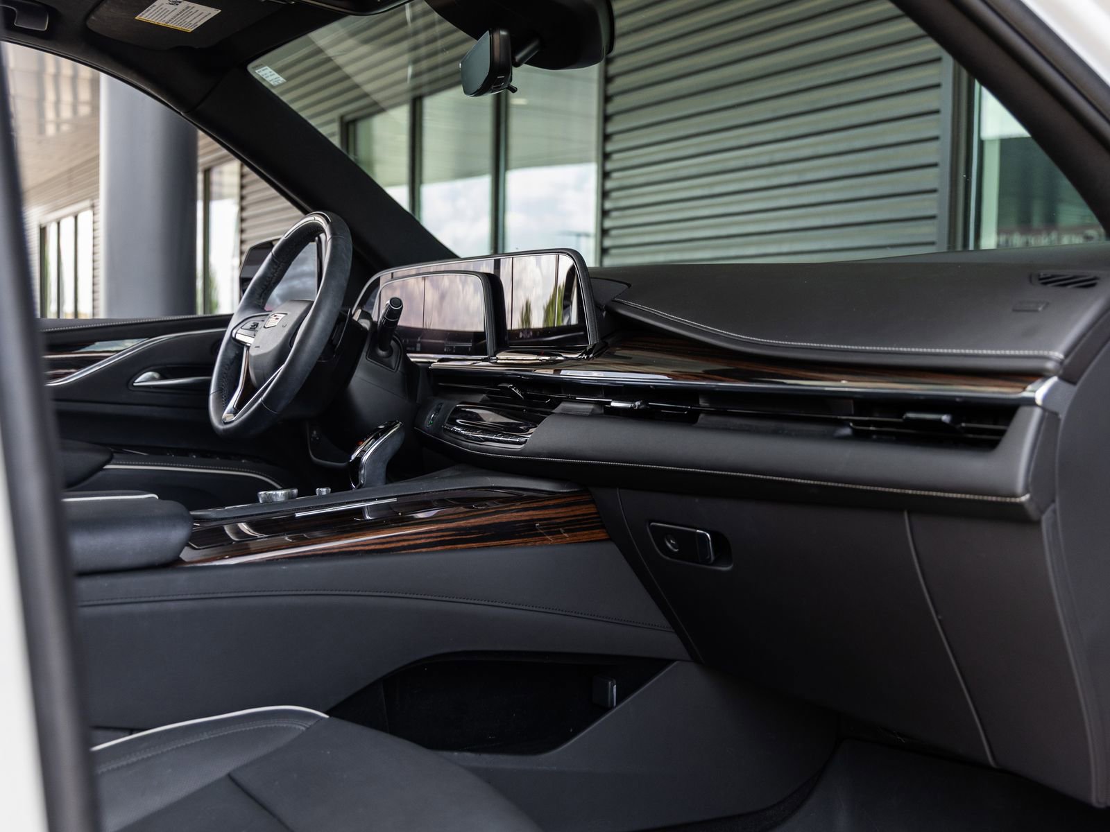 Used 2023 Cadillac Escalade Premium Luxury w/ LPO, Floor Liner Package AWD/4WD image 38