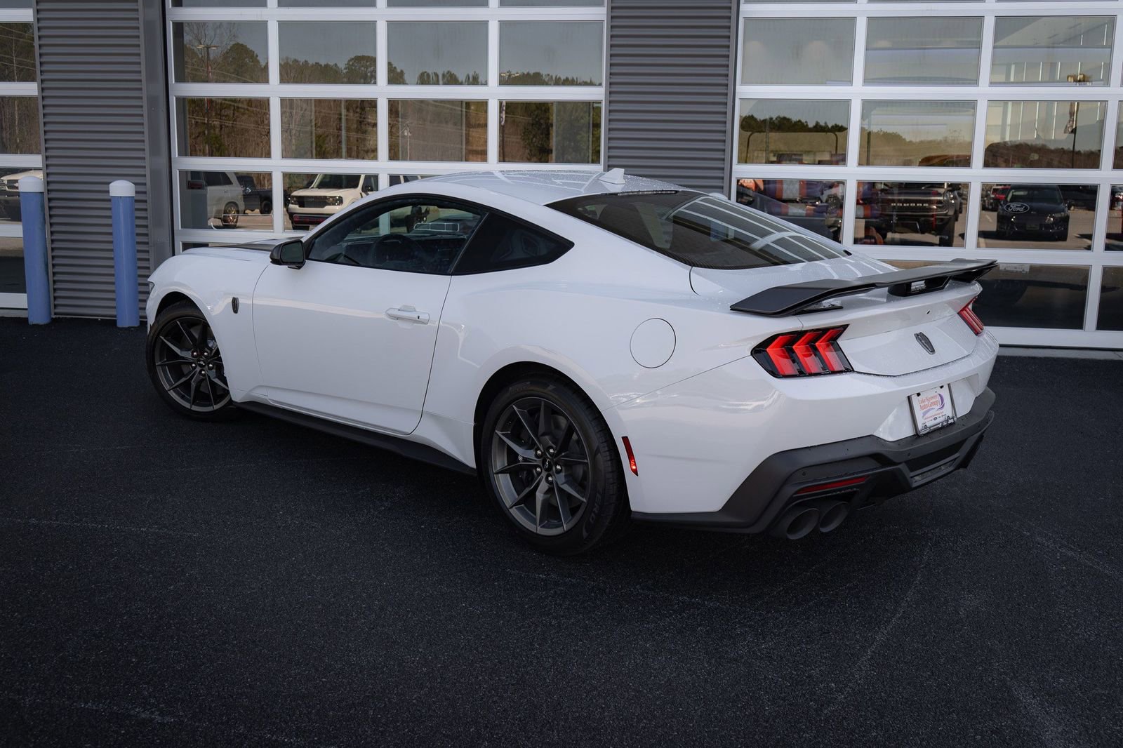 Used 2025 Ford Mustang Dark Horse RWD image 40
