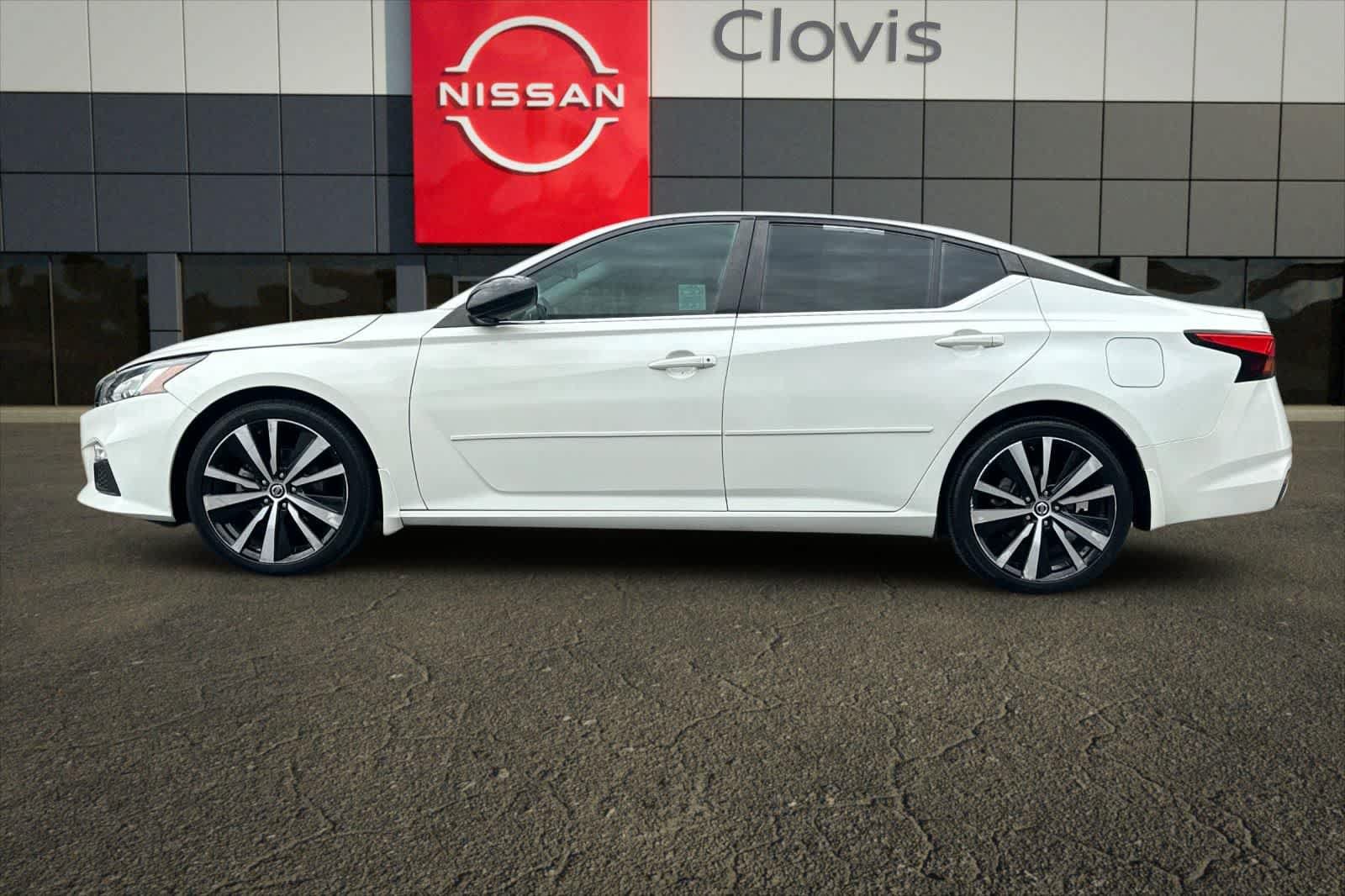 Used 2021 Nissan Altima 2.5 SR FWD image 6