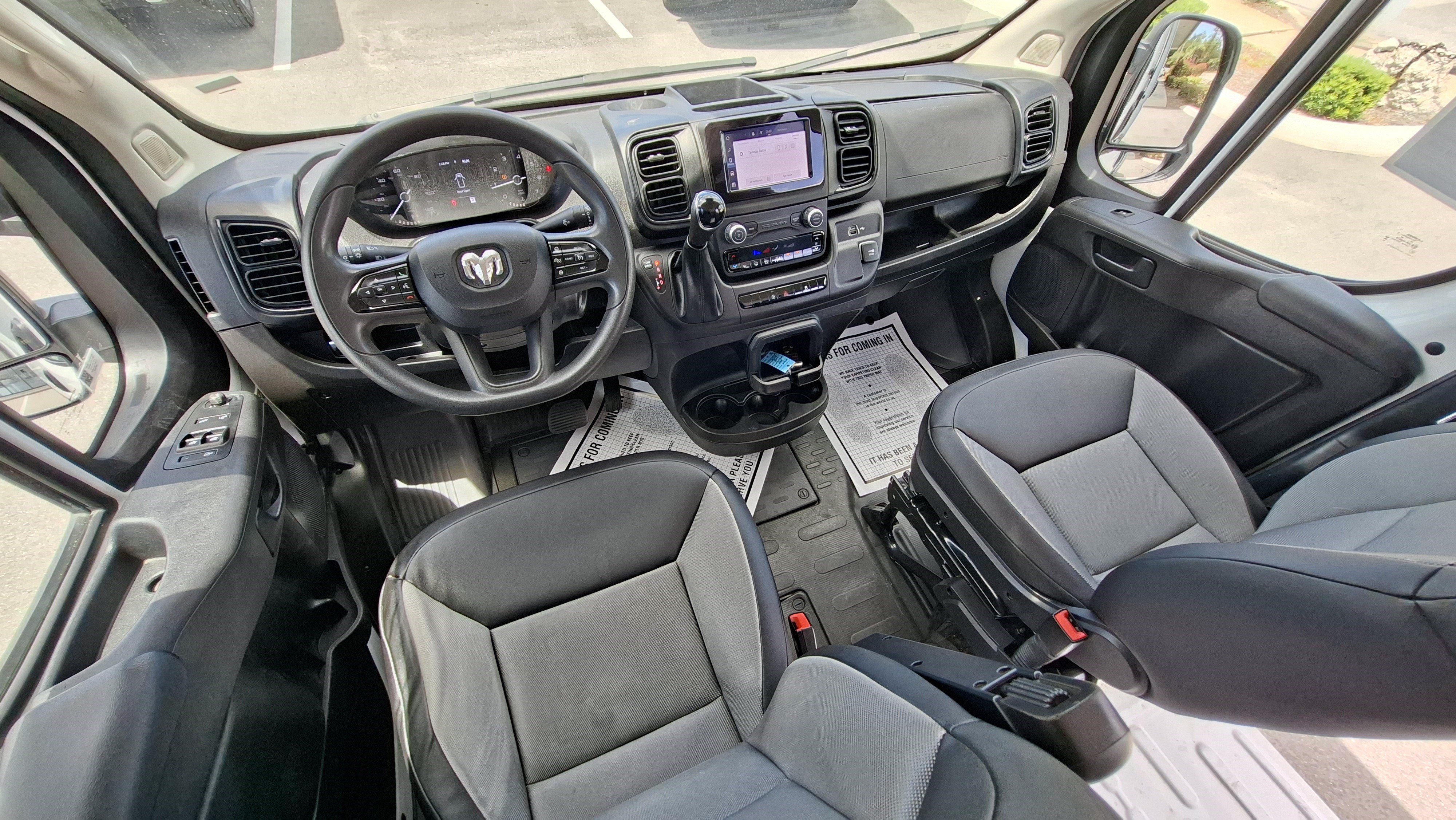 Used 2025 RAM ProMaster 2500 w/ Convenience Group FWD image 18