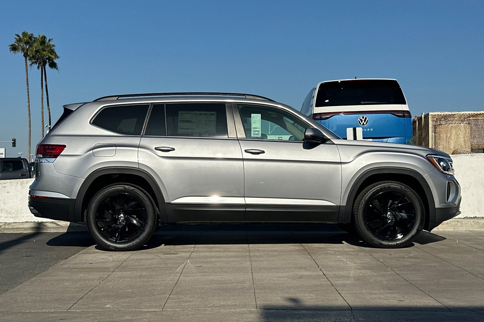 New 2026 Volkswagen Atlas SE image 4