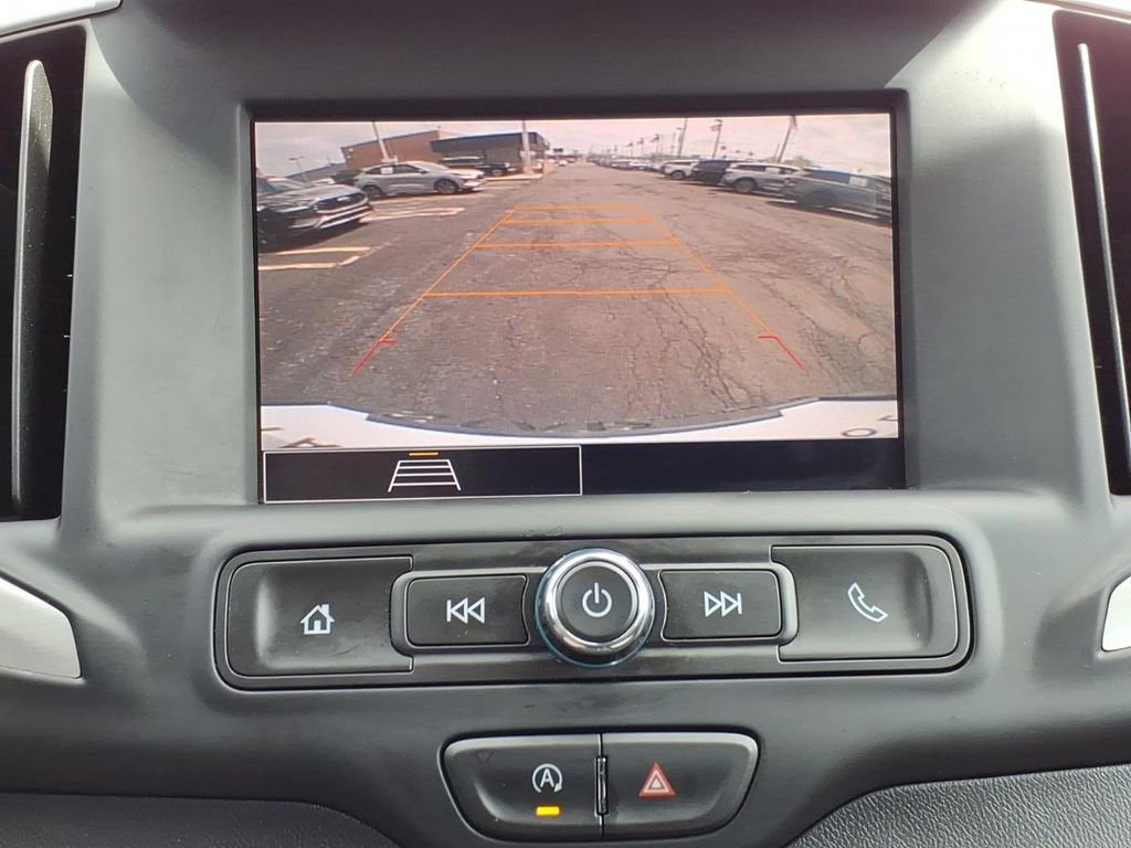 Used 2024 GMC Terrain SLE FWD image 16