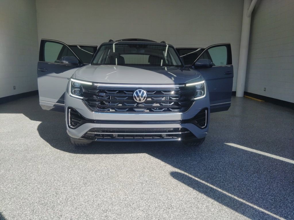 New 2026 Volkswagen Atlas SEL Premium R-Line image 32
