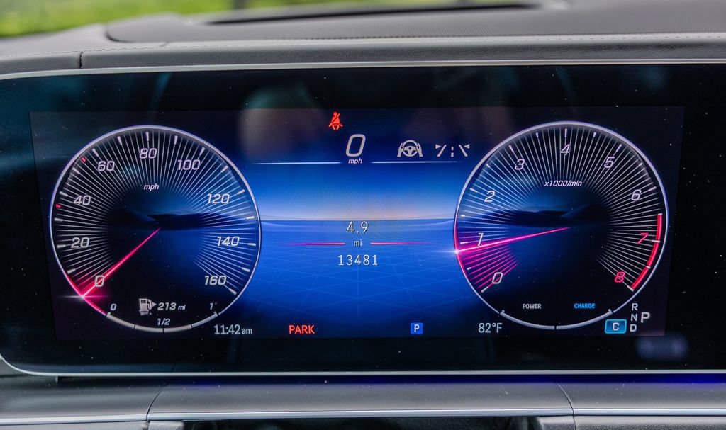 Used 2025 Mercedes-Benz Maybach GLS 600 4MATIC image 8
