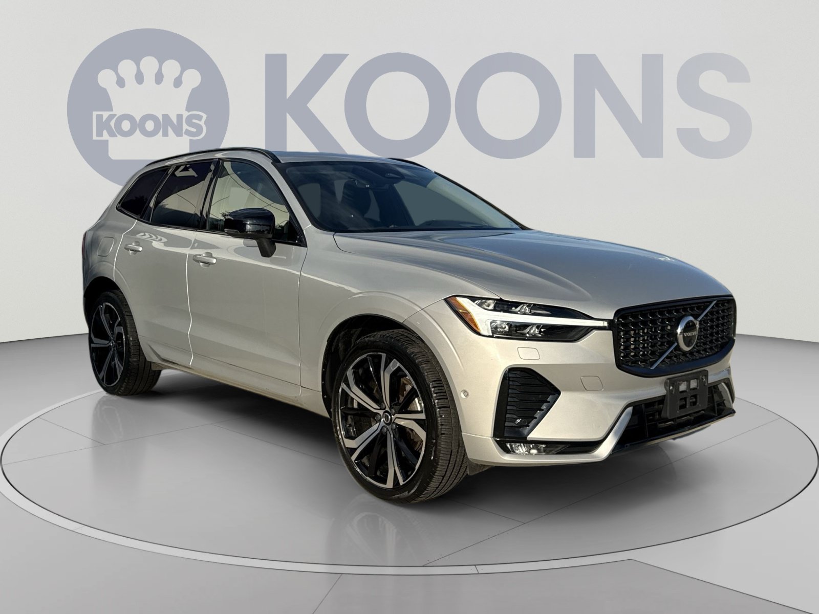 Certified 2023 Volvo XC60 B6 Ultimate w/ Protection Package Premier AWD/4WD image 10