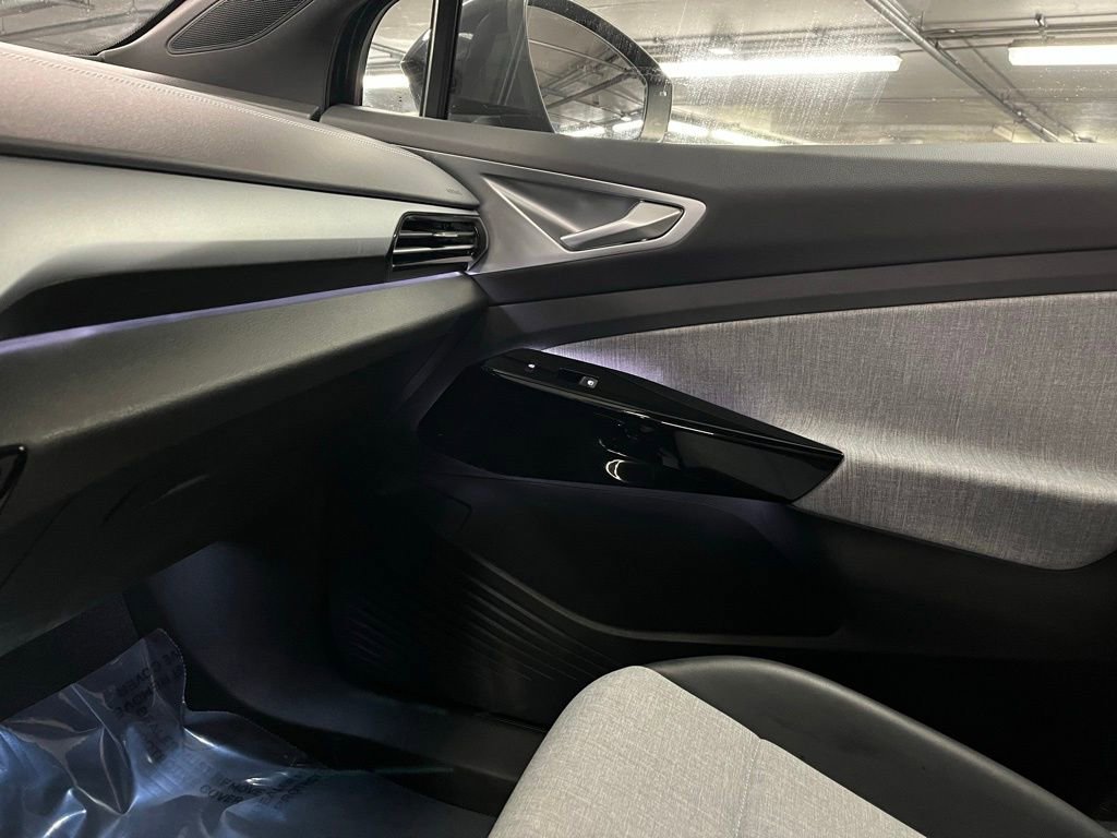 Used 2023 Volkswagen ID.4 Pro AWD/4WD image 31