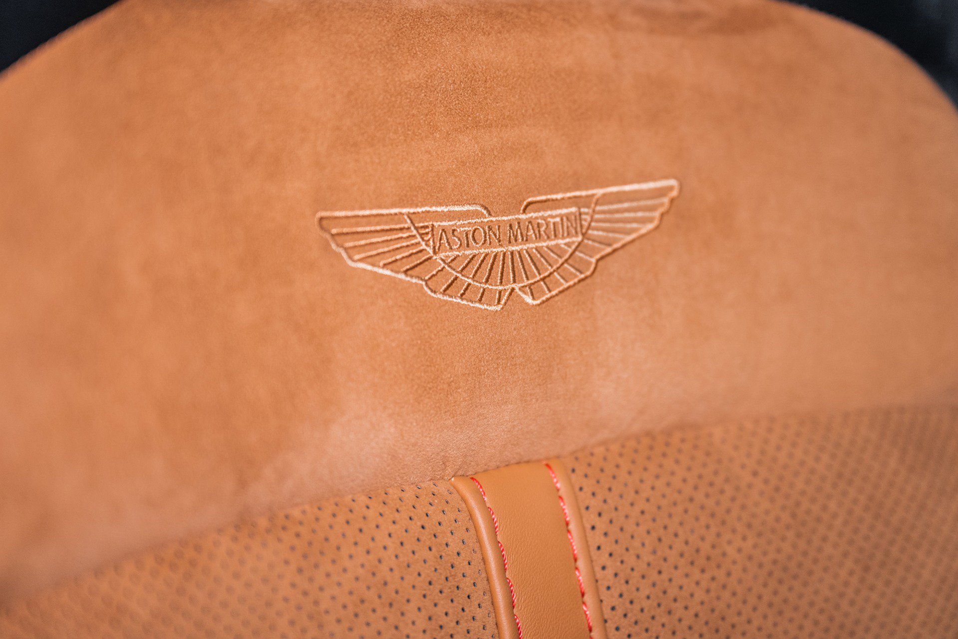 Used 2023 Aston Martin DBX 707 image 5