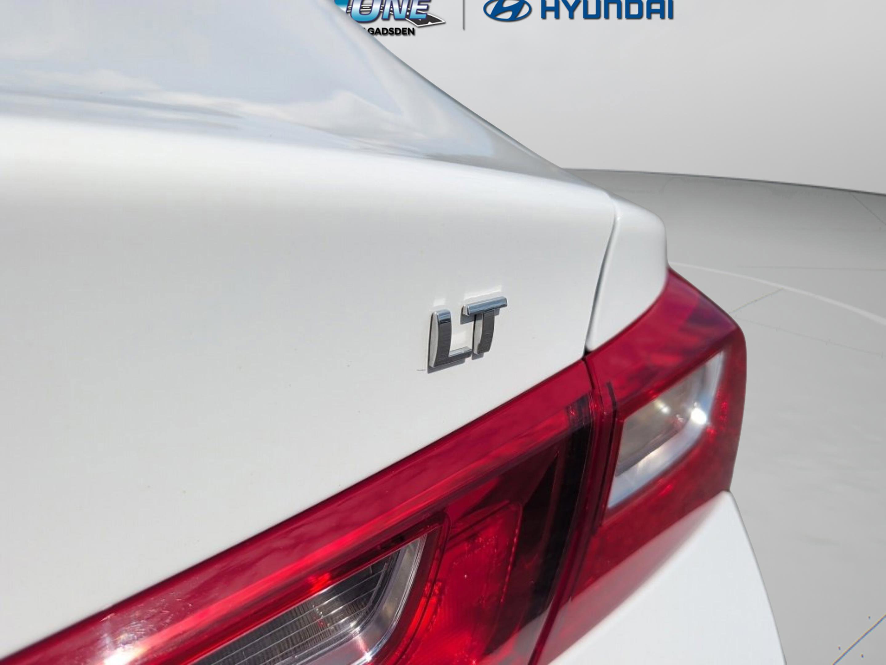 Used 2025 Chevrolet Malibu LT image 28