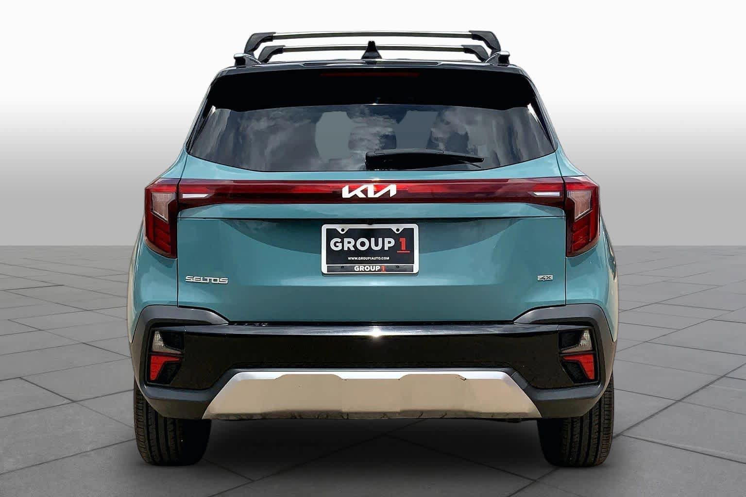 Used 2024 Kia Seltos S AWD/4WD image 5