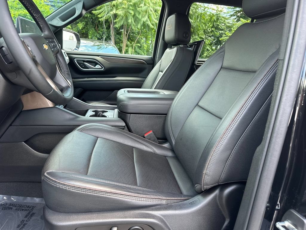 Used 2023 Chevrolet Tahoe High Country AWD/4WD image 25