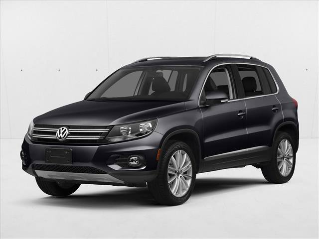 Used 2017 Volkswagen Tiguan Limited w/ Alloy Wheels Package AWD/4WD image 1
