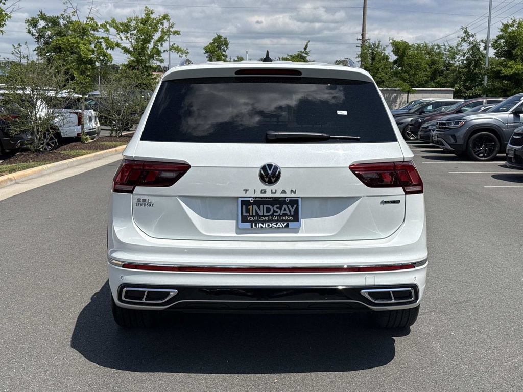 Used 2024 Volkswagen Tiguan SEL R-Line AWD/4WD image 4