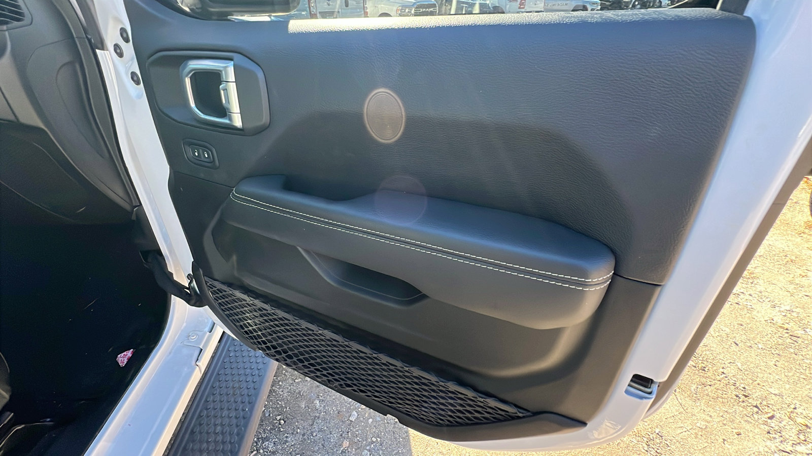 Used 2021 Jeep Wrangler Unlimited Sahara w/ Cold Weather Group image 18