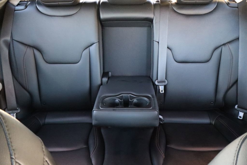 Used 2024 Jeep Compass Limited image 33