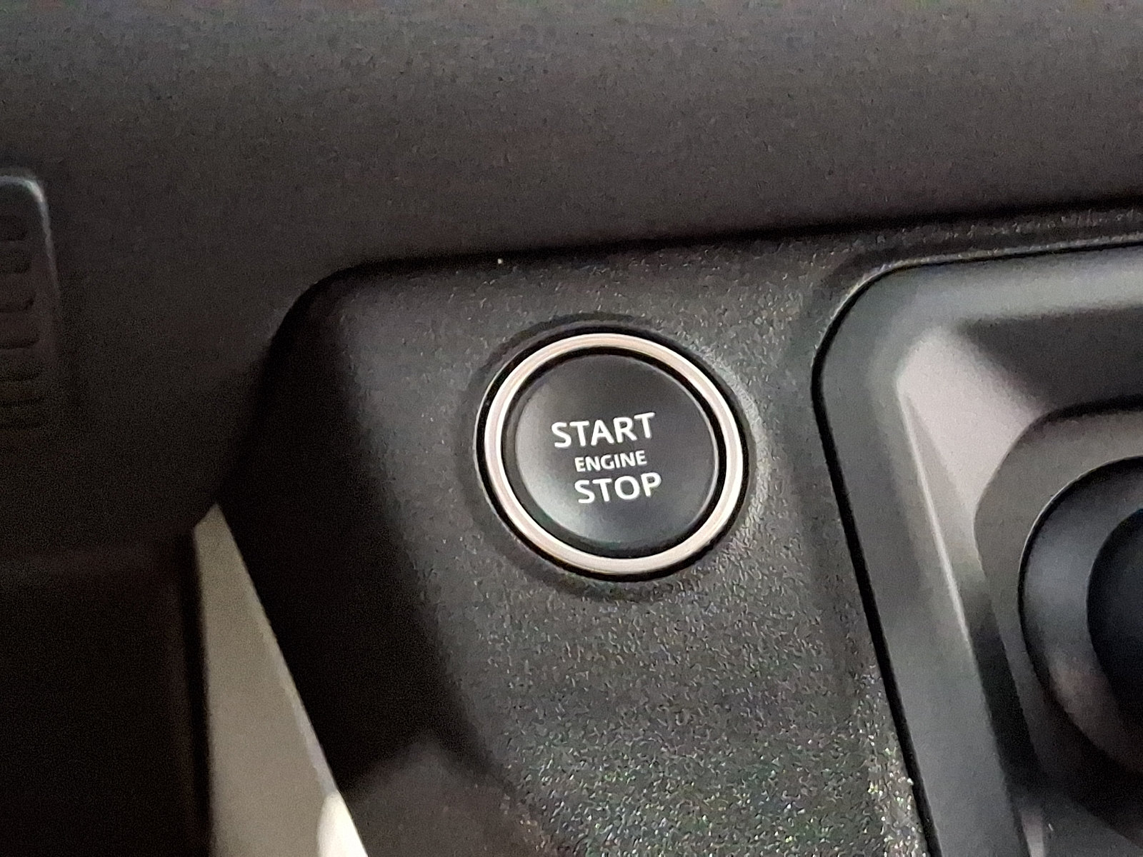 Certified 2023 Land Rover Defender 110 SE AWD/4WD image 23