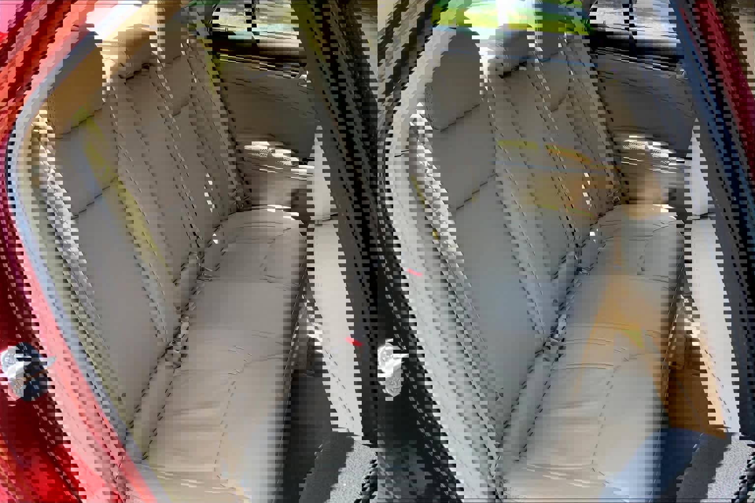 Used 2014 Chrysler 300 image 19