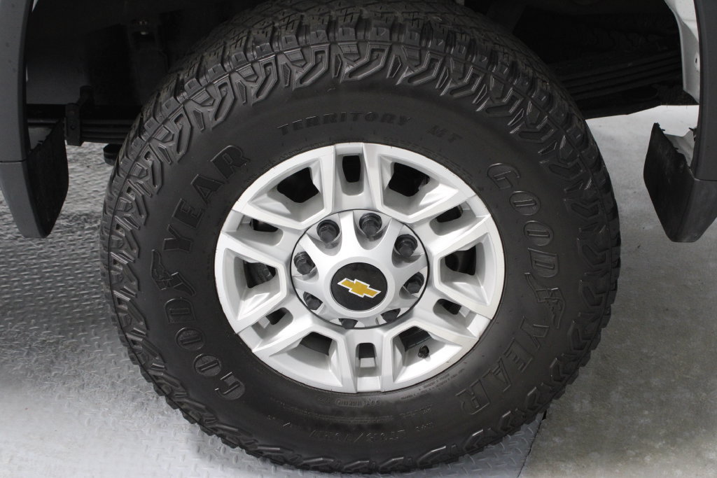 Used 2025 Chevrolet Silverado 2500 LT w/ Safety Package AWD/4WD image 18