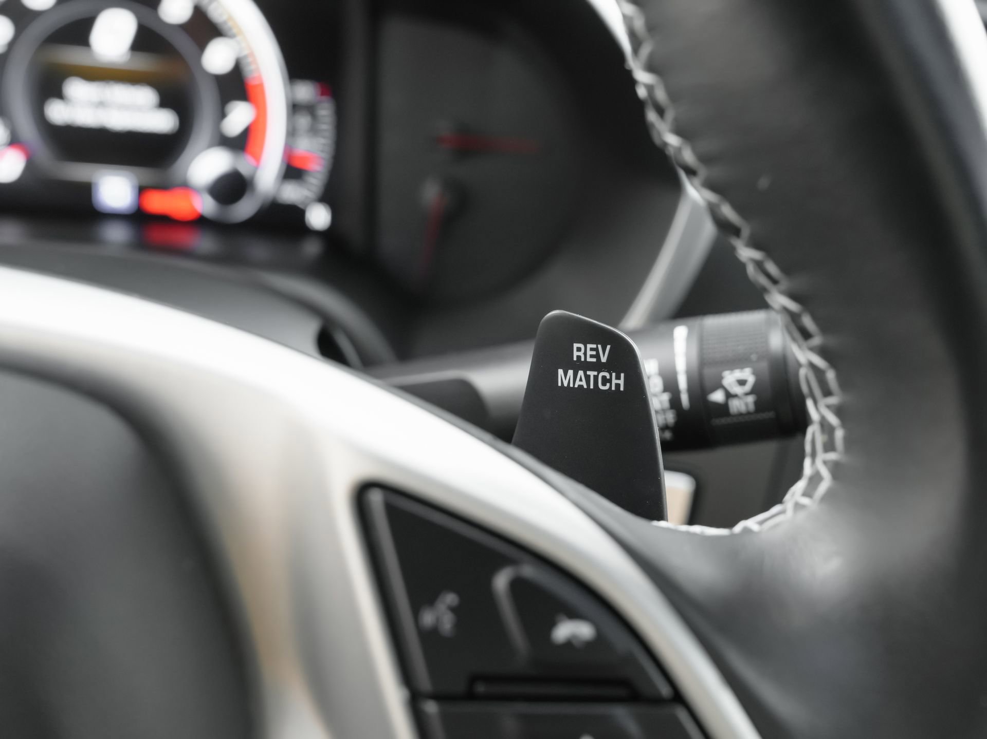 Used 2019 Chevrolet Corvette Stingray Coupe w/ Carbon Flash Badge Package RWD image 20