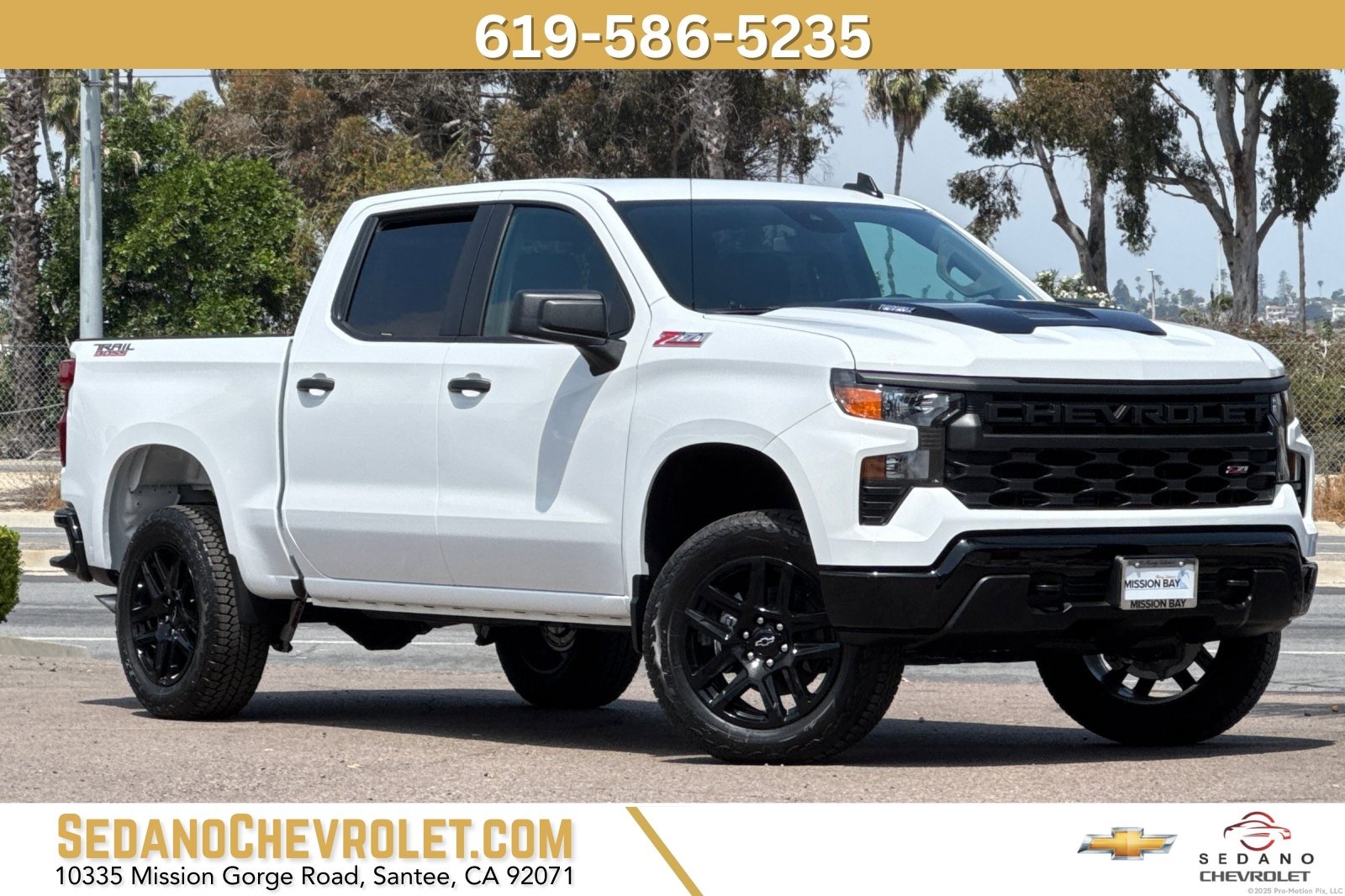 New 2025 Chevrolet Silverado 1500 Custom Trail Boss w/ Turbomax Blackout Package