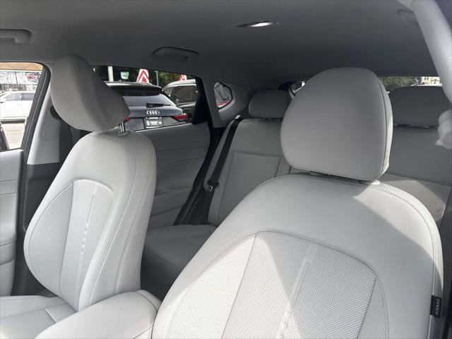 Used 2026 Hyundai Kona SEL Premium AWD/4WD image 19