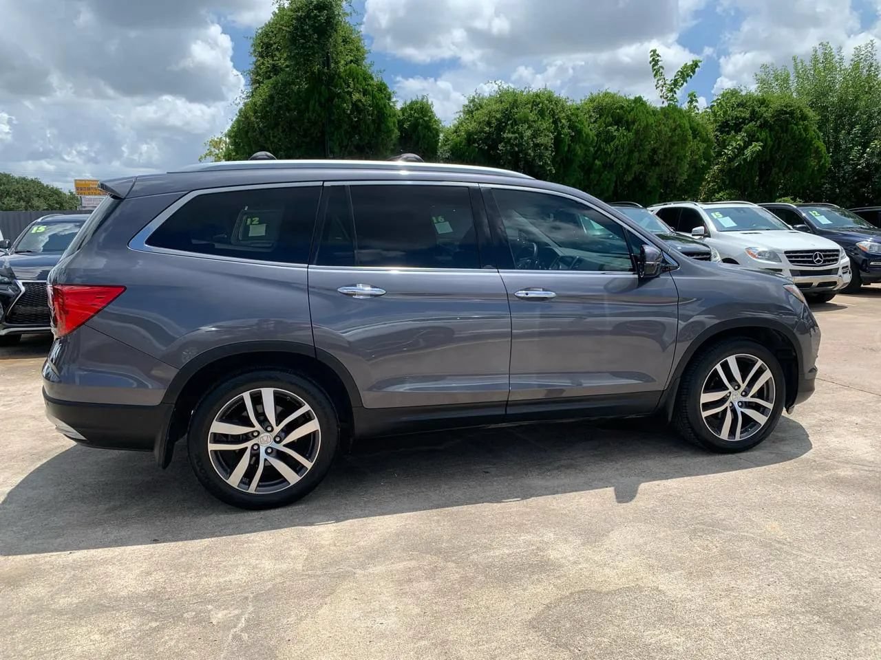 Used 2016 Honda Pilot Elite image 8