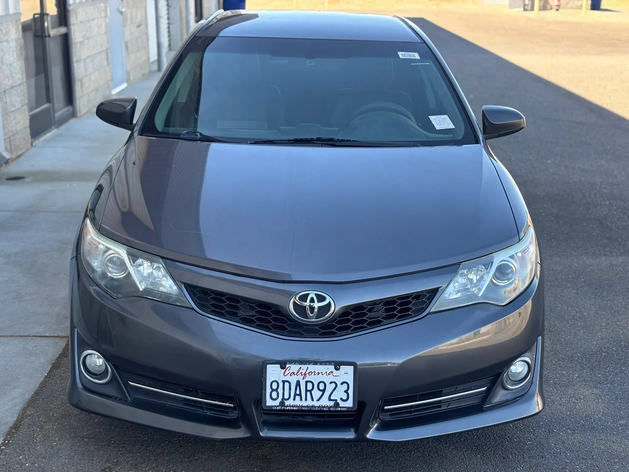 Used 2014 Toyota Camry SE FWD image 8
