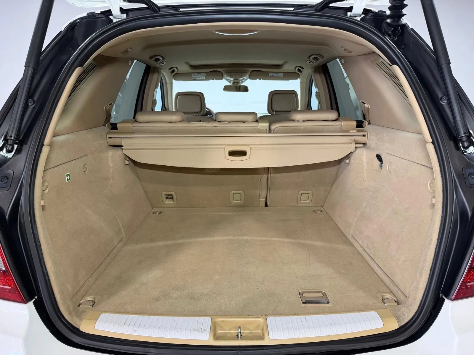 Used 2007 Mercedes-Benz ML 350 4MATIC w/ P2 Pkg image 14