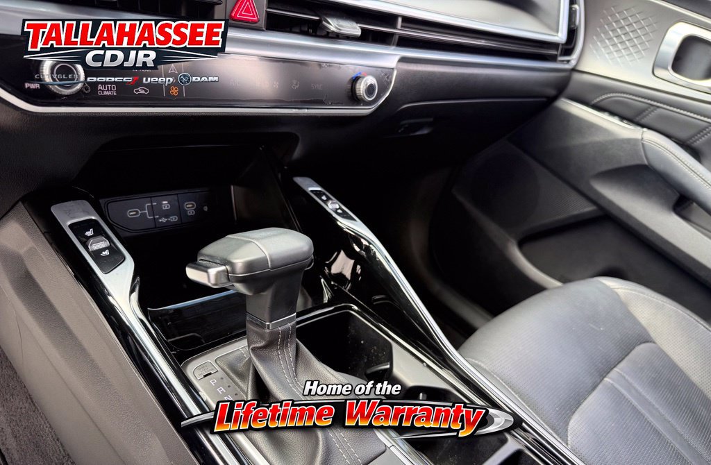 Used 2025 Kia Sorento SX FWD image 30