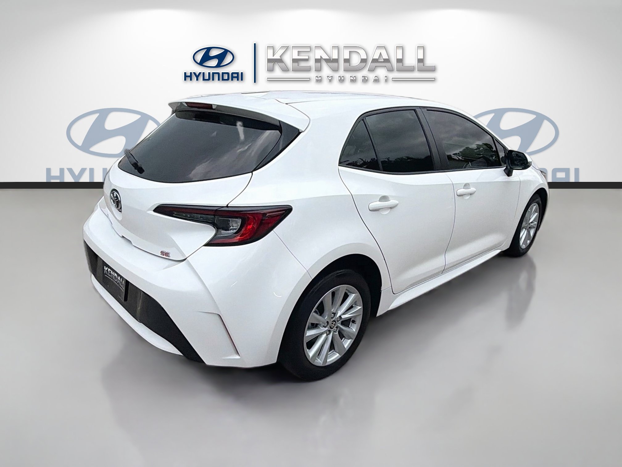 Used 2023 Toyota Corolla SE FWD image 6