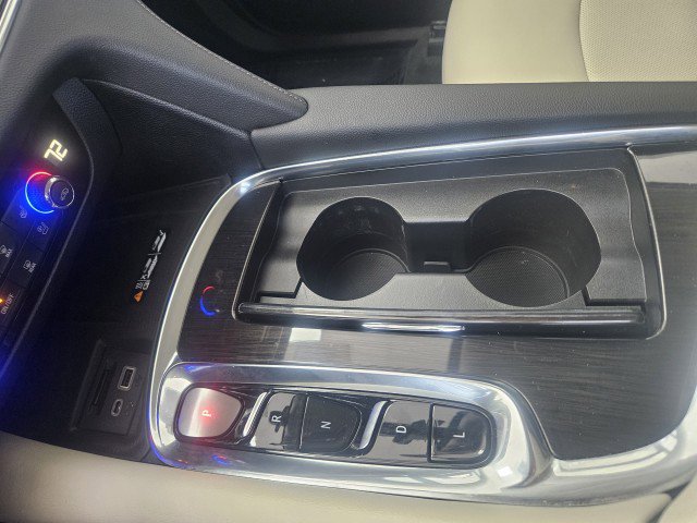 Used 2022 Buick Enclave Premium w/ Surround and Sites Package AWD/4WD image 28