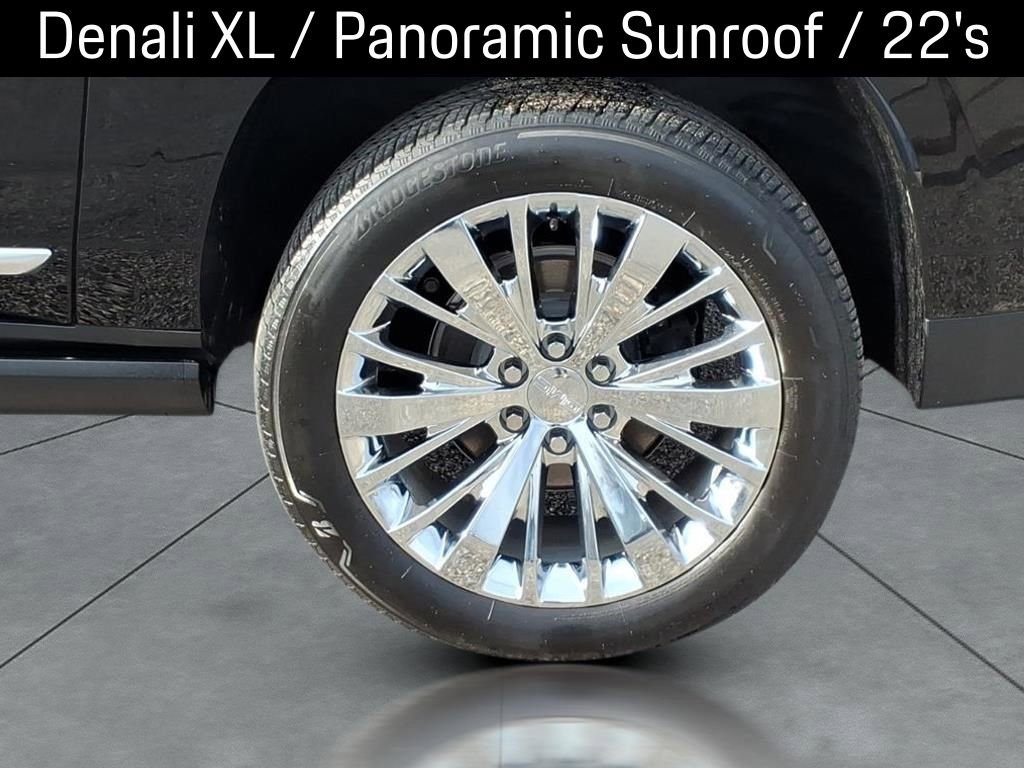 Used 2022 GMC Yukon XL Denali image 4