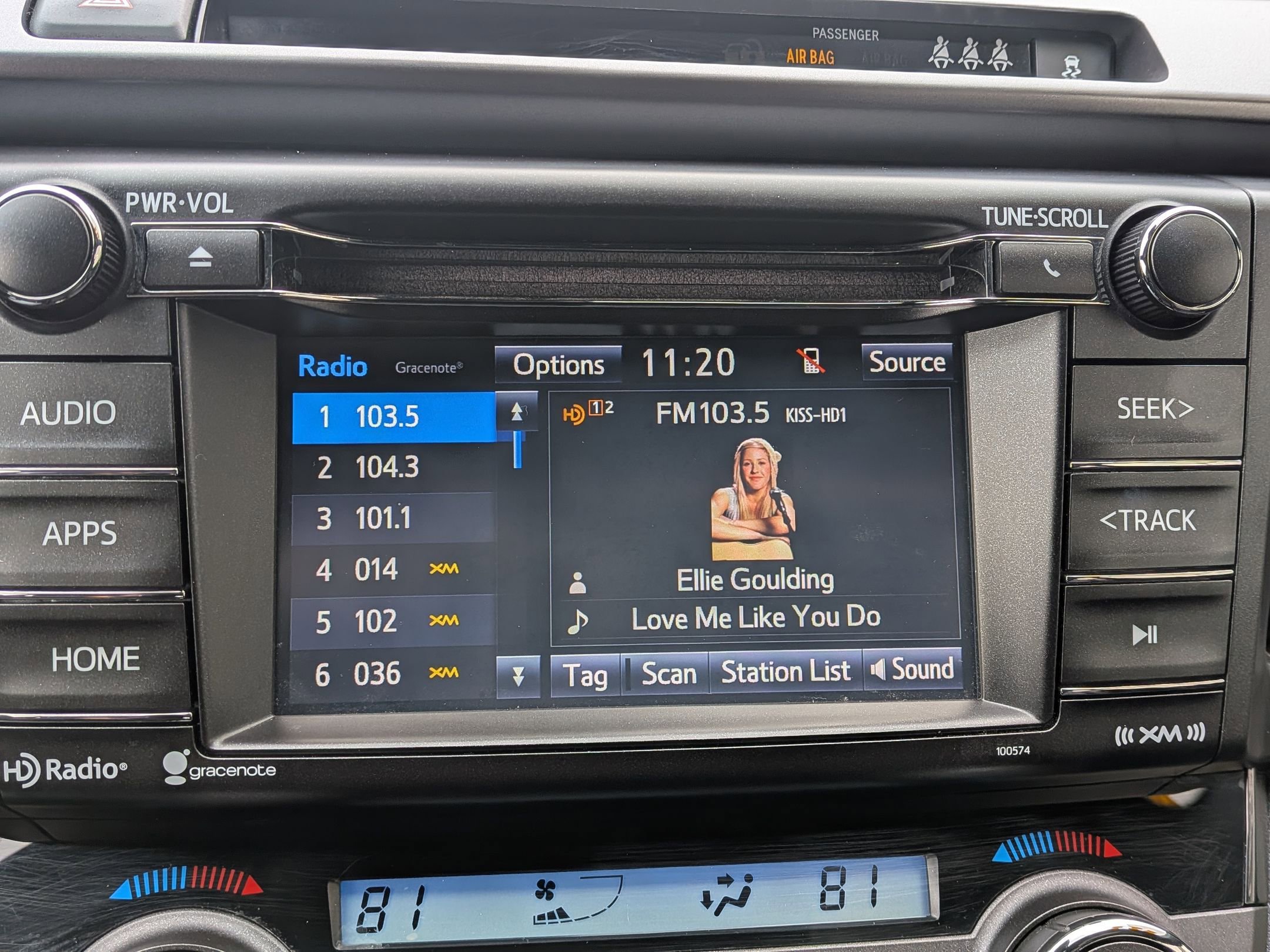 Used 2018 Toyota RAV4 SE w/ Power Extra Value Package image 18