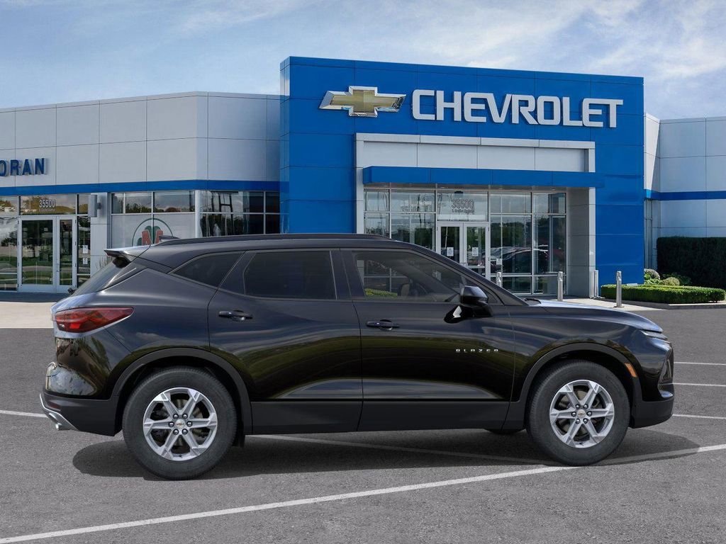 New 2025 Chevrolet Blazer LT w/ Convenience Package image 5