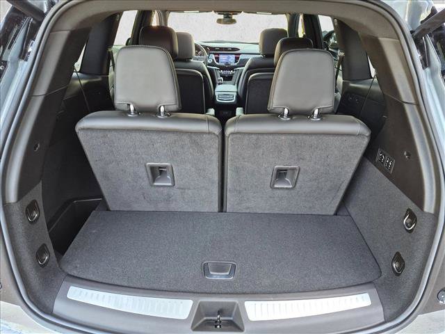 Used 2024 Cadillac XT6 Premium Luxury FWD image 18