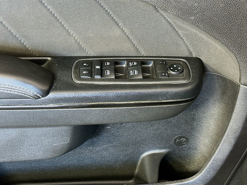 Used 2018 Dodge Charger SXT Plus w/ Blacktop Package image 17