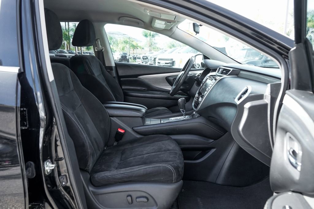 Used 2017 Nissan Murano SV FWD image 33