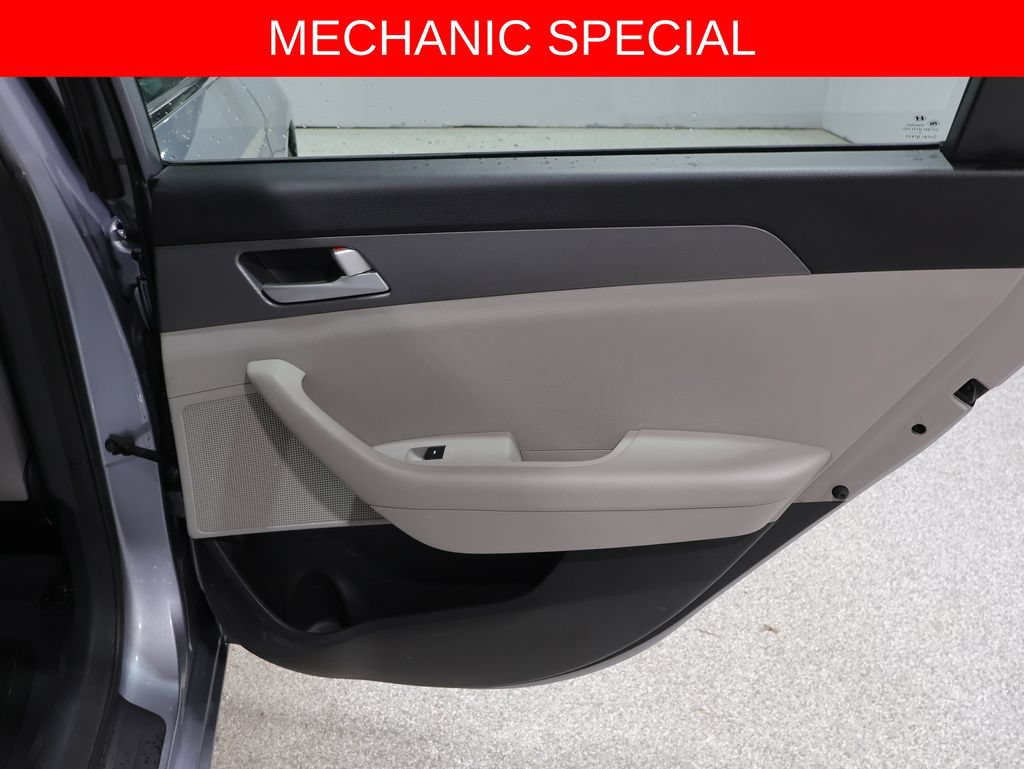 Used 2015 Hyundai Sonata SE FWD image 18