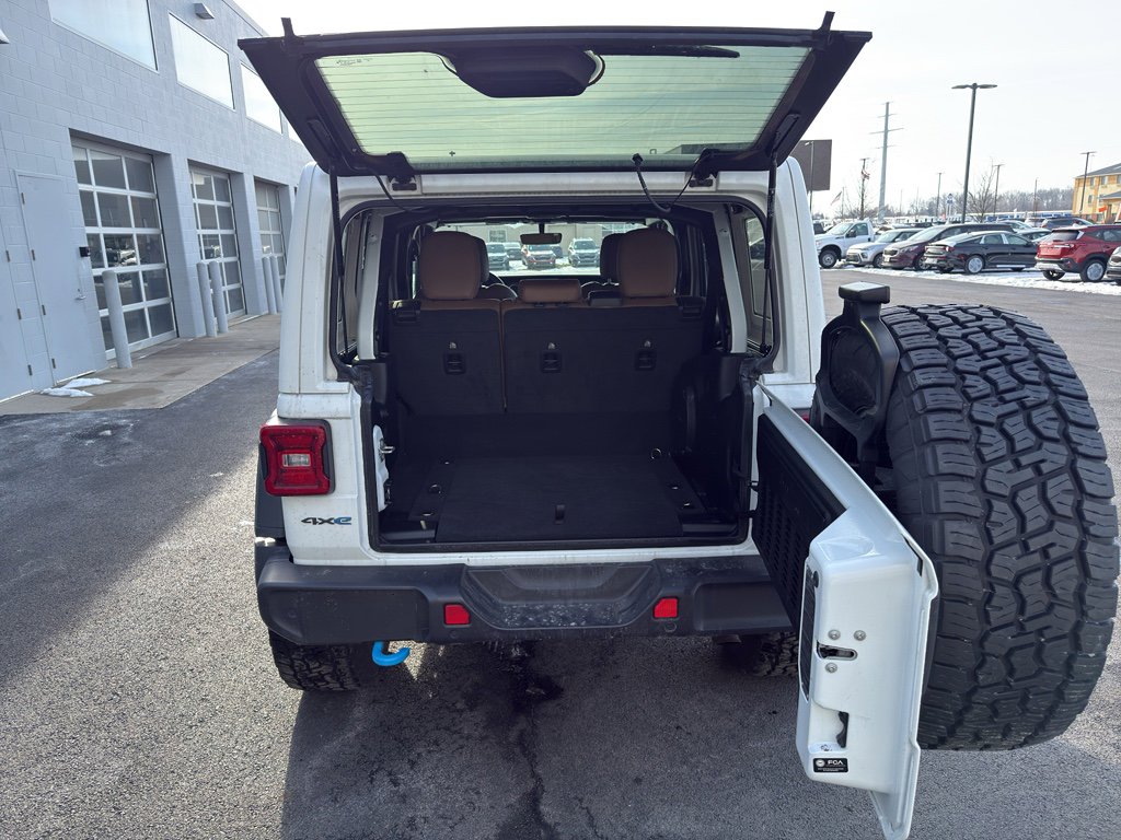 Used 2021 Jeep Wrangler Unlimited Rubicon 4xe w/ Cold Weather Group image 9