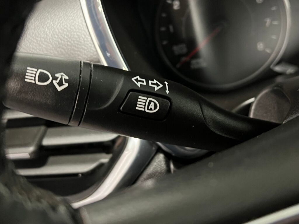 Used 2023 Chevrolet Equinox LT image 13