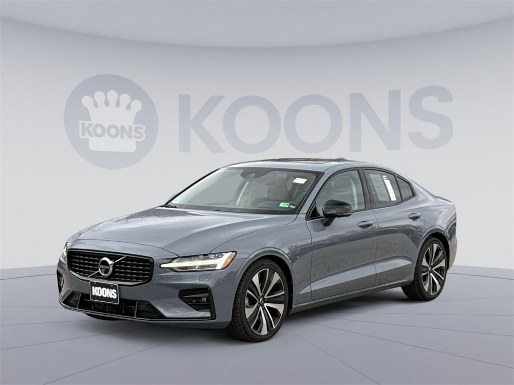 Used 2022 Volvo S60 B5 Momentum w/ Advanced Package